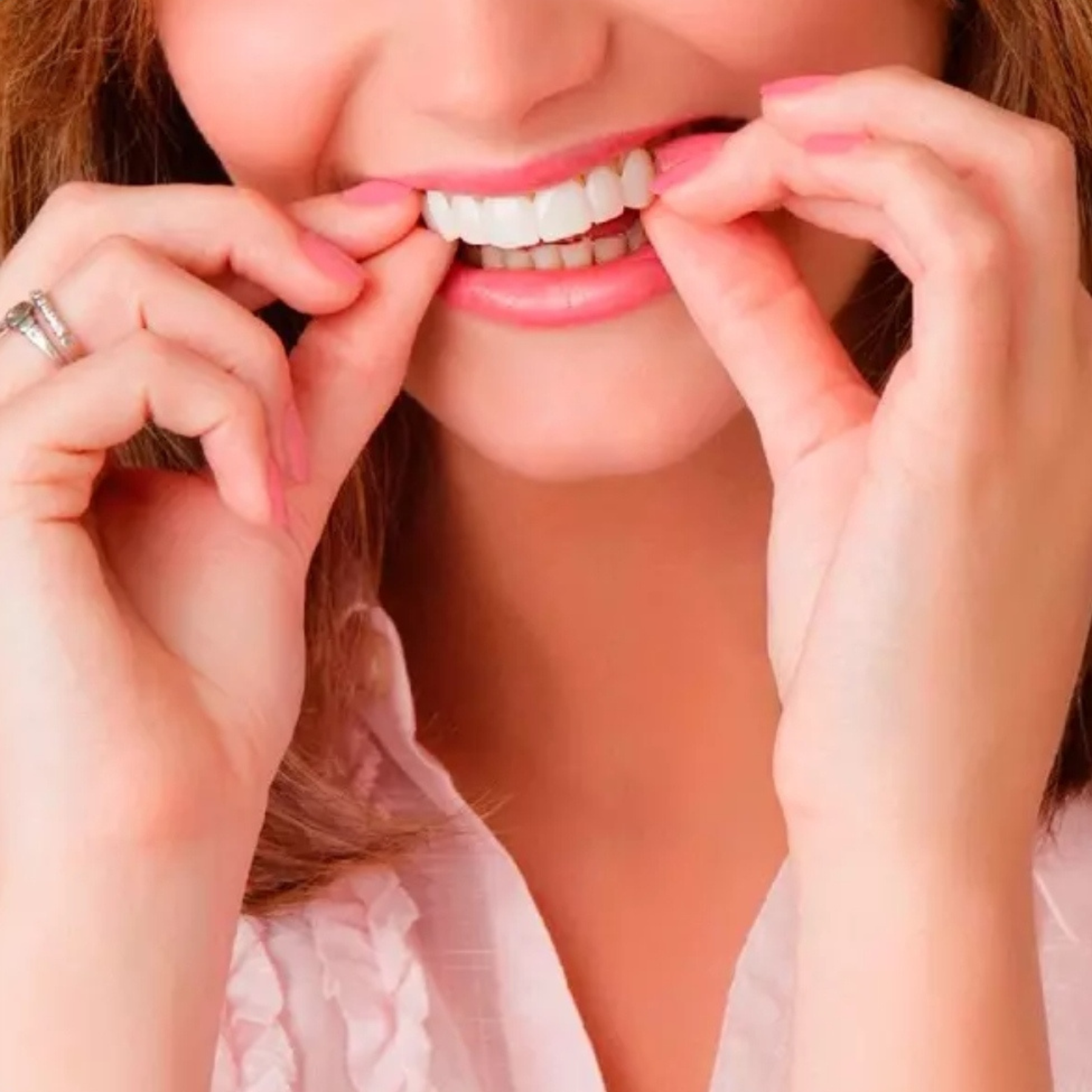 Carillas Dentales SonrisaFácil™ - Sonríe Sin Pena, Sin Dentista